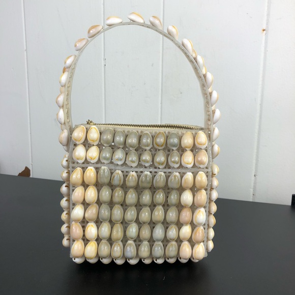 Vintage Mini Seashell Handbag - Picture 7 of 11